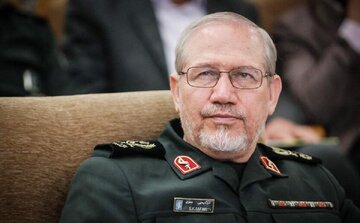 سرلشکر صفوی: تظاهر به فتح نشان شکست و قبول چند قطبی شدن قدرت و امنیت بین‌الملل است.